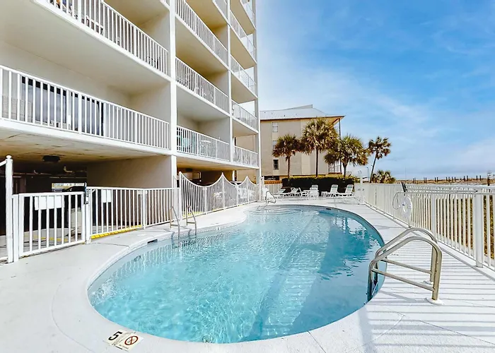 Bright And Nicely Decorated In Gulf-front With Shared Pool Wifi Gulf Shores